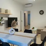 Edificio Alcazar Apartment